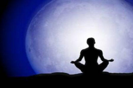 روش استفاده از فن هایی مانند مدیتیشن یا انرژی درمانی