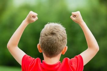 اعتماد به نفس میراث محیطهای امن و حمایتی برای کودکان