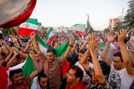 ۹ فرمان قرآن برای ساختن جامعه‌ای امن و مهربان