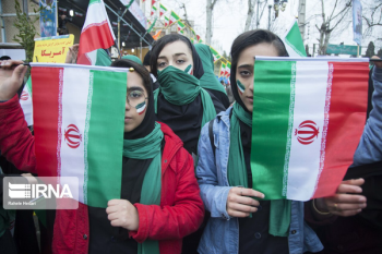 نوجوان امروز، انقلاب را بدون فیلتر و با زبانِ قصه می‌خواهد