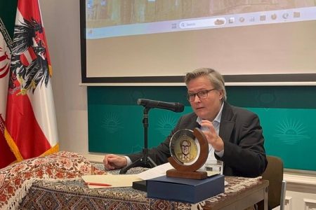 فردوسی معیار ارزش را «انسانیت» می‌داند نه جنسیت/ جایگاه زنان در تحولات