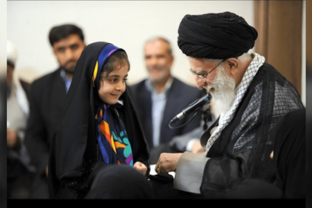 مردی که به پناهگاه نرفت و خودش پناهگاه شد