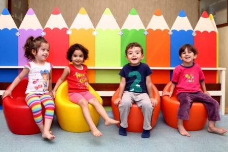 بازی کردن در نقش ابرقهرمان آرامش را برای کودکان به وجود می‌آورد