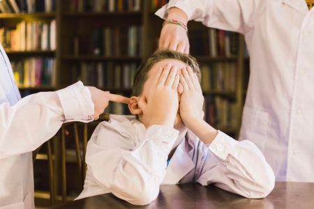 نسل Z، دستور نمی‌پذیرد! بچه‌ها را چطور همراه کنیم؟