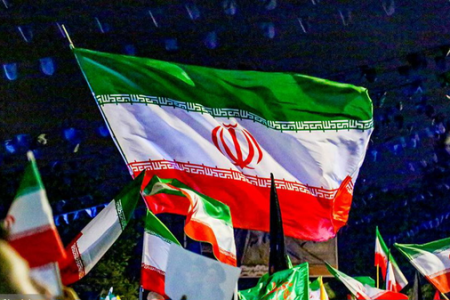 وقتی نوجوانان مسجدی با رهبر خود عهد می‌بندند