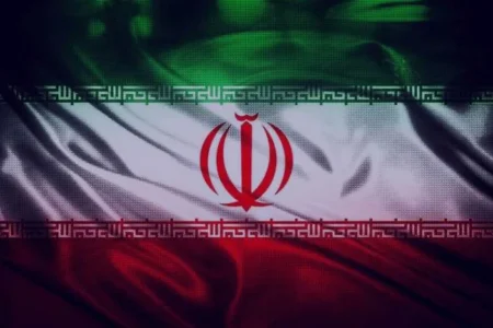 چگونه کودکانمان را عاشق ایران کنیم؟