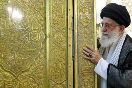 ماجرای علاقه رهبر شهید به لباس خادمی امام رضا(ع)