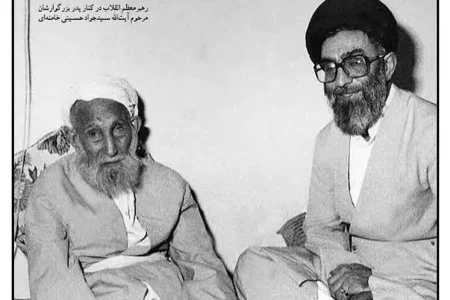 «خدمت به والدین ناتوان»؛ مصداق بارز جهاد اکبر/ روایت قرآنی از خدمت رهبر شهید به پدر نابینا