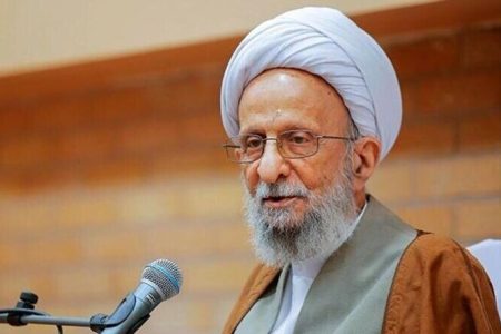 مسلمان واقعی باید غیرت و شعور دینی داشته باشد