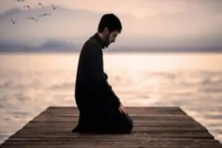 با نماز نخواندن همسر چه کنیم؟
