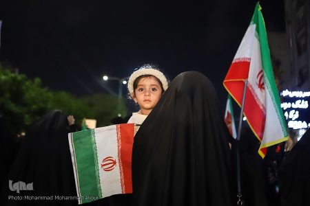 بشنوید| والدین چگونه می‌توانند منبع آرامش فرزندان باشند