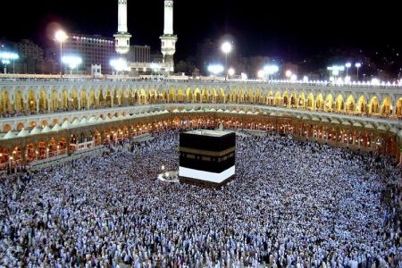ببینید| واکنش حجاج به پرچم ایران؛ زائران ایرانی سفیران عزت ایرانی در سرزمین وحی