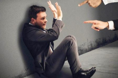 ملامت، نَفَس زندگی را می‌گیرد؛ تغافل و تشویق را جایگزین کنید