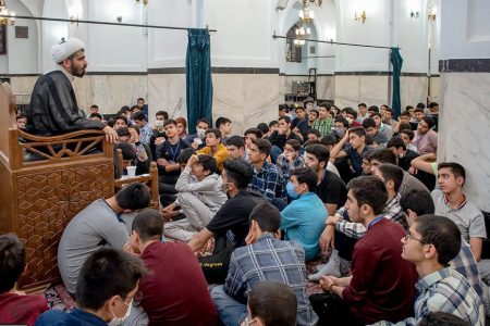 شیوه تبیین فلسفه احکام الهی برای نوجوانان و جوانان