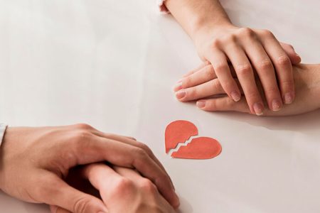 دوستی قبل از ازدواج؛ چرا شناخت واقعی را مخدوش می‌کند؟
