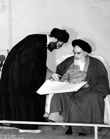 امام خمینی خطاب به آقا سیدعلی: «تو یوسف میشوی»
