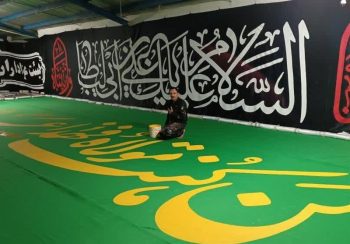قصه مردی که نام شهدا را به آسمان کربلا میفرستد