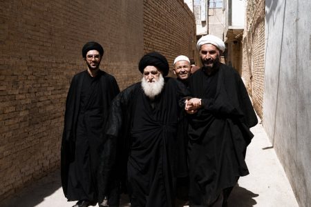 خاطرات علما | مرحوم آیت الله العظمی خوئی: زندگی‌ام را مدیون لباس مشکیِ امام حسینم