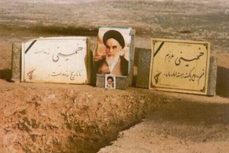 ماجرای انتخاب محل دفن رهبر کبیر انقلاب/چرا امام در قم و مشهد دفن نشد؟
