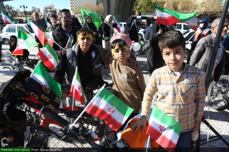 دانستن کافی نیست؛ راز ماندن در کنار حق چیست؟