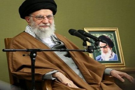 نگاهی گذرا به زندگینامه‌ی حضرت آیت‌الله‌العظمی شهید سیدعلی حسینی خامنه‌ای