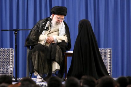 میراث فکری رهبر شهید درباره «خانواده و نقش زن و مرد»
