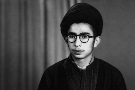 نوجوانی رهبر شهید در کوچه پس‌کوچه‌های مشهد
