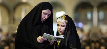 میخواهید فرزندانتان نمازخوان شود؟ این ۸ اشتباه را مرتکب نشوید