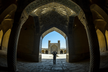 چرا گاهی از مردم بیشتر از خدا میترسیم