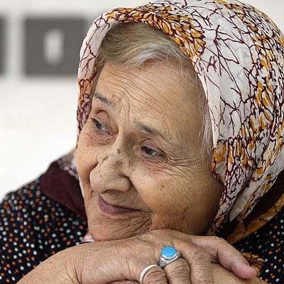 مادر در صدر فهرست نیکی؛ پیام حدیث نبوی برای خانواده‌های امروز
