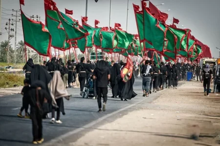 کربلا نرفته‌ها ناامید نشوند؛ کاری که همه را زائر امام حسین (ع) می‌کند