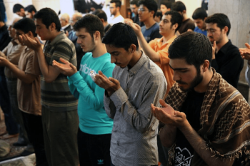 نماز را با «سرعت غیرمجاز» نخوانید!