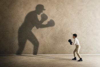 چرا شجاعت کودک از «پایگاه امن» خانواده آغاز میشود؟