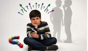 پدر و مادرها بخوانند؛ چرا کنترل گوشی فرزندتان برای تربیت جنسی کافی نیست؟