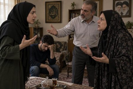 راهکار قرآن برای حل منازعات خانوادگی؛ چرا قرآن بر داوری نزدیکان تأکید دارد؟