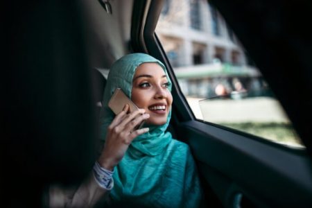 چرا ارتباطات در عصر دیجیتال جای صمیمیت را نمی‌گیرد؟