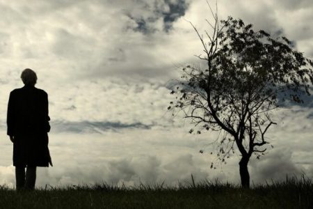 آزادی از نگاه رهبر شهید؛ چرا آزادی یک حق انسانی است؟