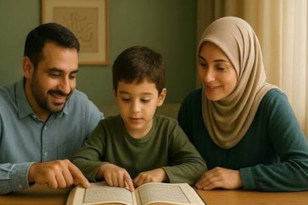 چگونه کودکان را با قرآن مأنوس کنیم؟؛ اجبار، علاقه به کلام وحی را کمرنگ می‌کند