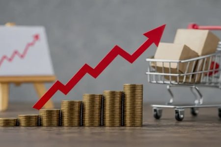 حکم شرعی فروش کالای قدیمی با قیمت جدید در شرایط تورمی چیست؟